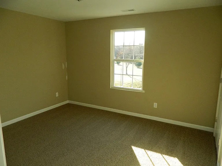 1330 Macedonia Dr — Photo 4