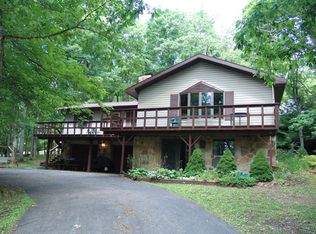 371 Hemlock Cir, Terra Alta, WV 26764