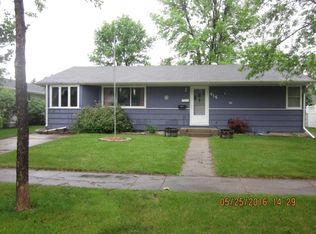 414 2nd Ave S, Grand Forks, ND 58201