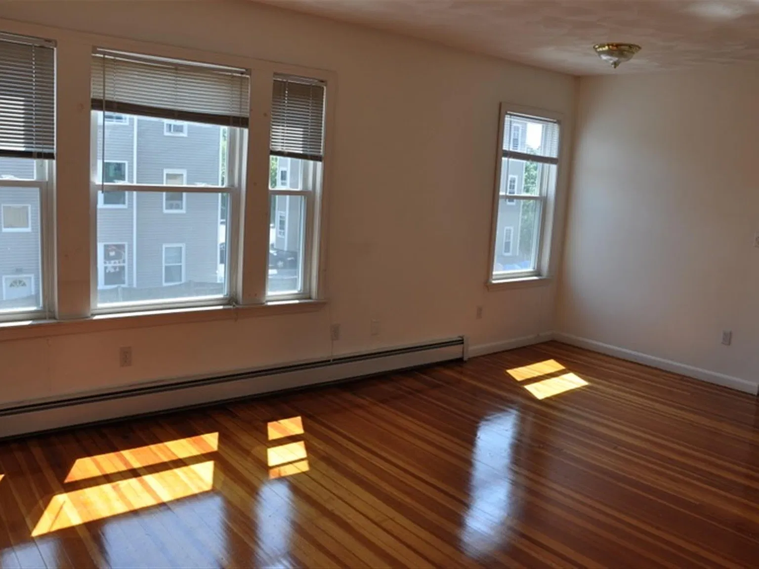 6 Pearl St — Photo 3