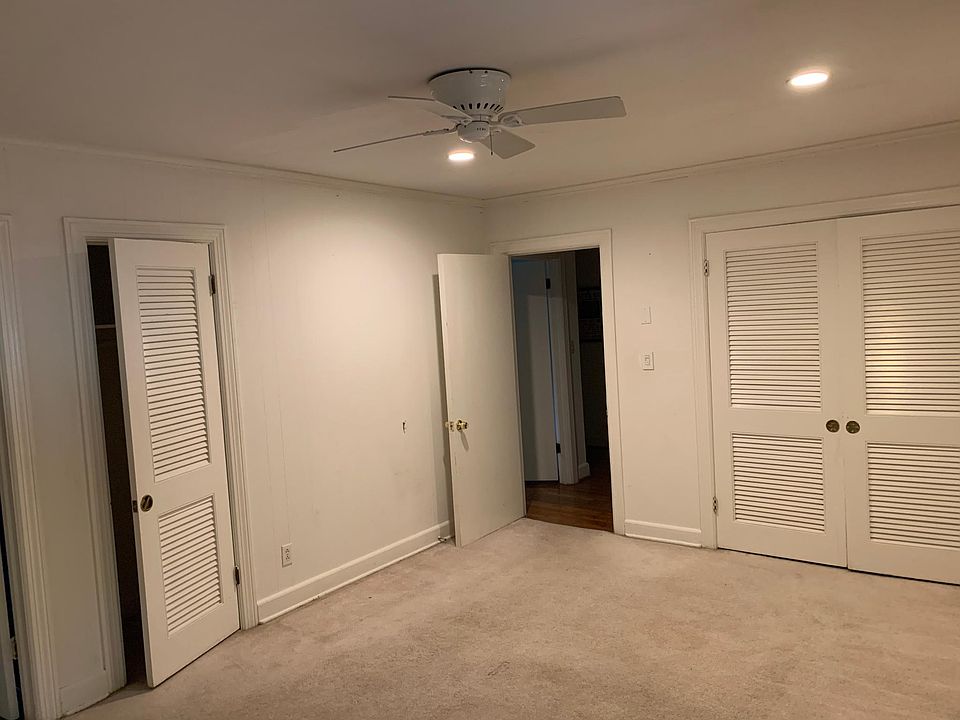 1st image of 5062 Lakeview Dr