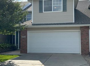 6835 S 90th St, Lincoln, NE 68526