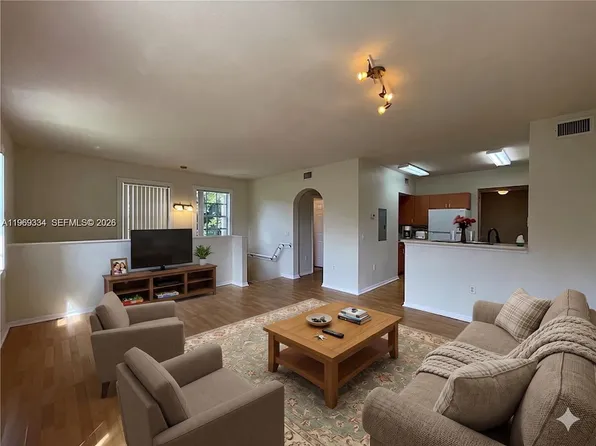 2305 Belmont Ln #2305, Pompano Beach, FL 33068