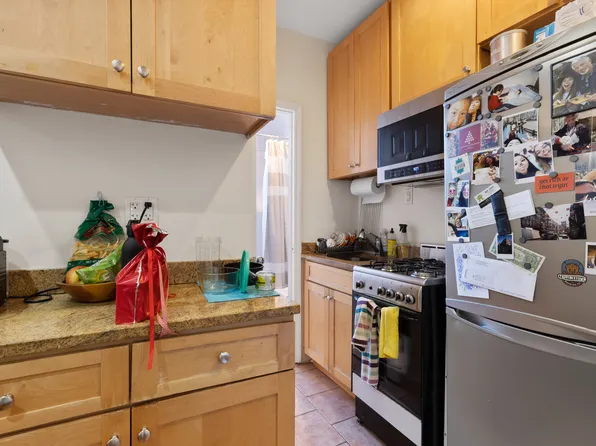 55 Delancey St APT 2C, New York, NY 10002