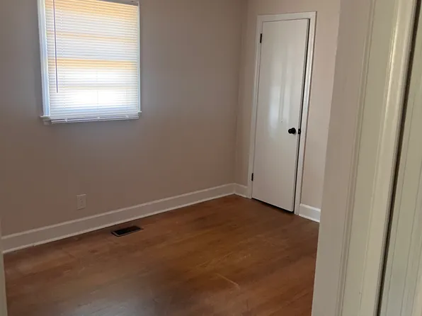 311 Pinecrest Ave #A, Roanoke Rapids, NC 27870