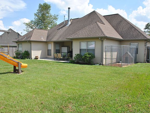 4th image of 1108 Primrose Dr