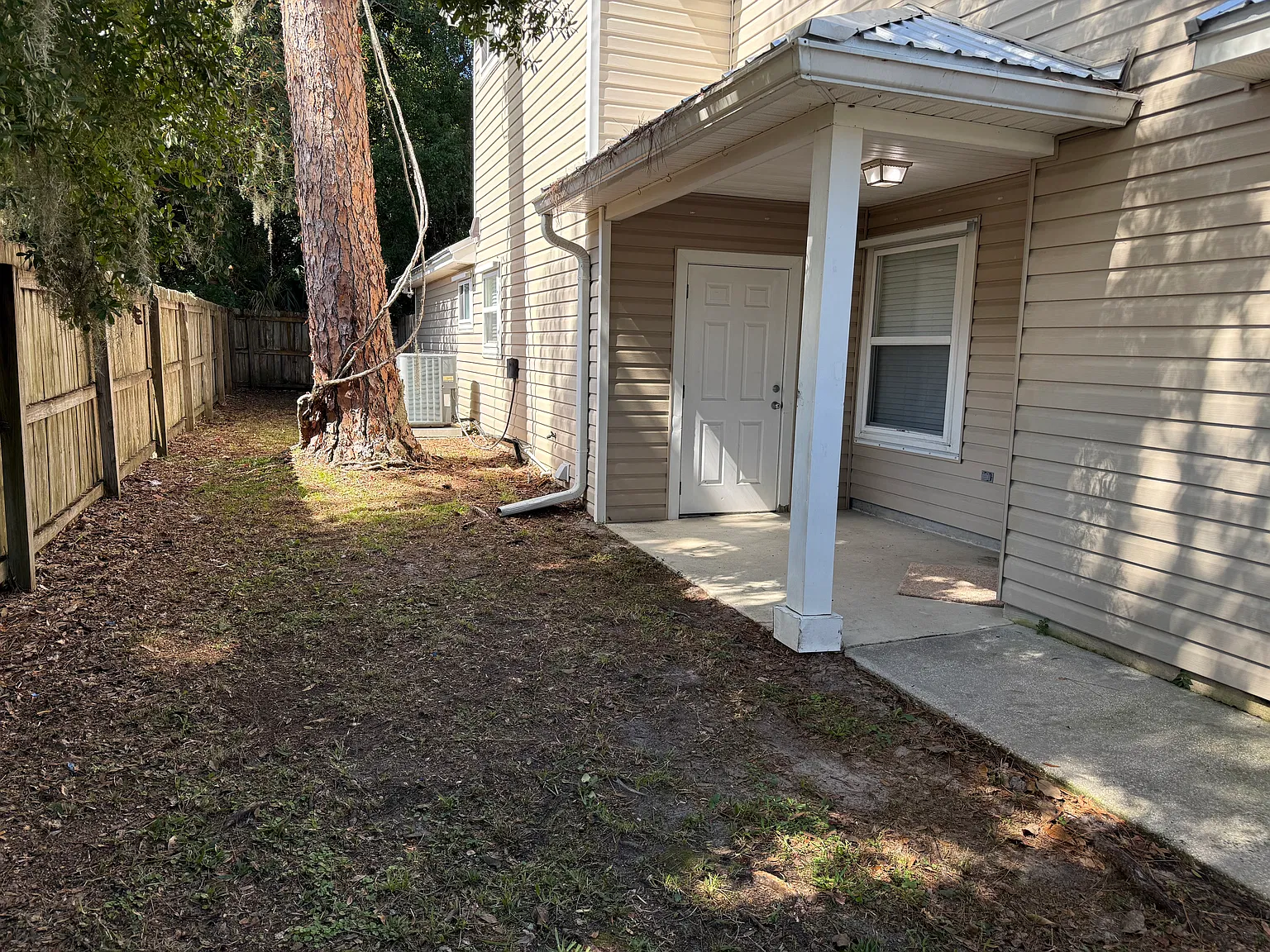 2 bed, 1201 sqft, $1,600 — Photo 4