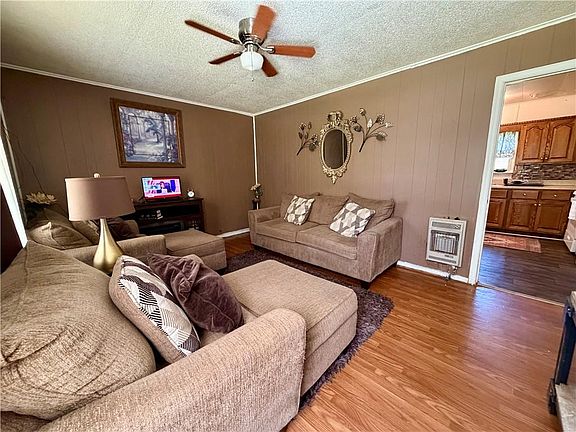 4th image of 167 Lee Road 397