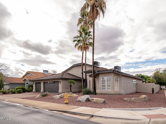 3rd image of 4601 E EVERETT Drive