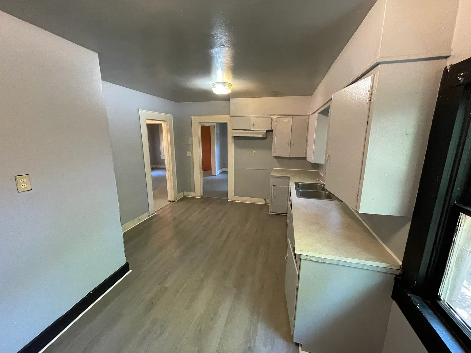 2 bed, 879 sqft, $650 — Photo 4