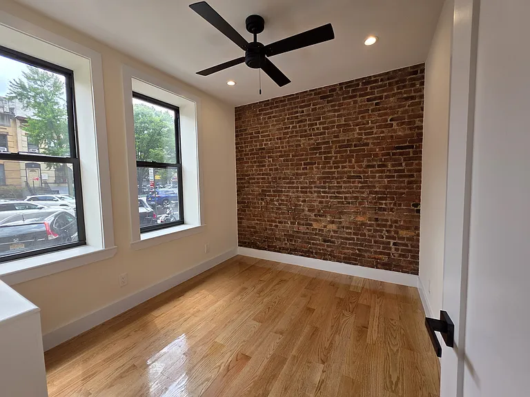 521 W 175th St #4 — Photo 5