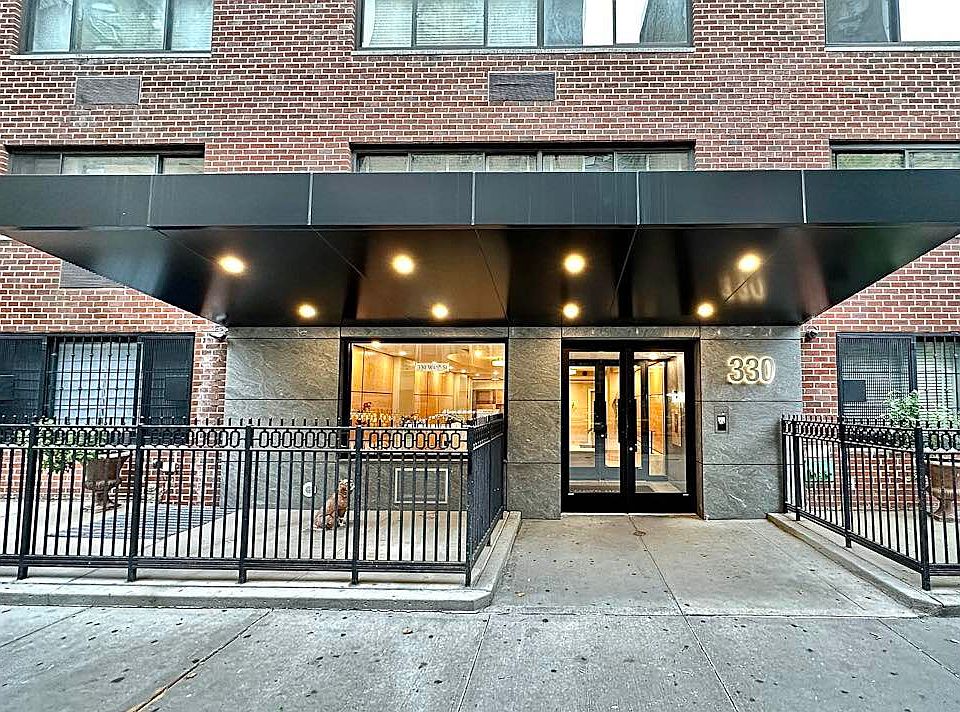 1st image of 330 W 45th St APT 8J