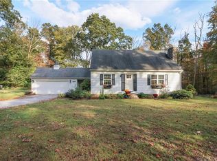 580 Pudding Hill Rd, Hampton, CT 06247