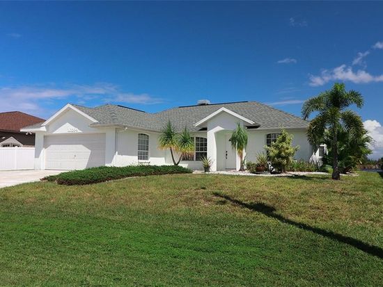 Water Damage North Fort Myers And Naples Park In 2020 Water Damage Repair Water Damage Emergency Water