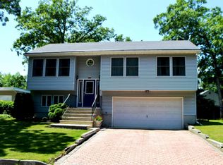 115 Greenwood Pl, Neptune, NJ