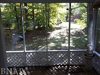 3rd image of 4852 Skyline Dr