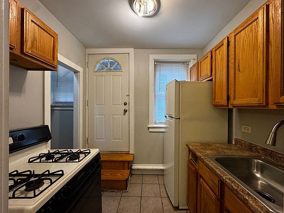 4th image of 3834 W Palmer St #G