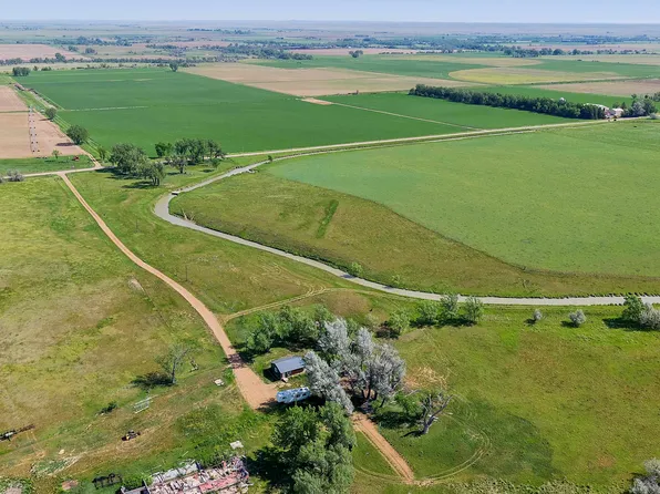 13447 Valley Township Rd, Vale, SD 57788