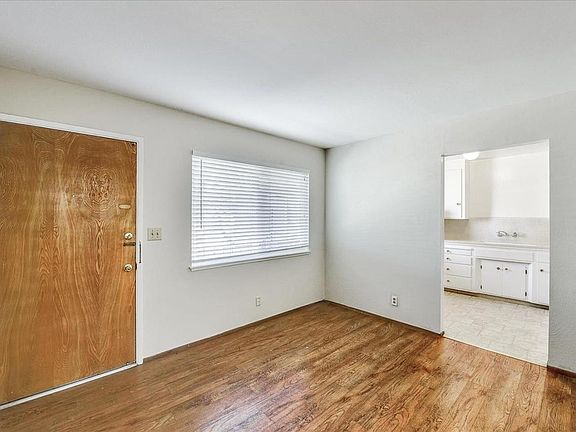 3rd image of 822 Opal Dr APT 3