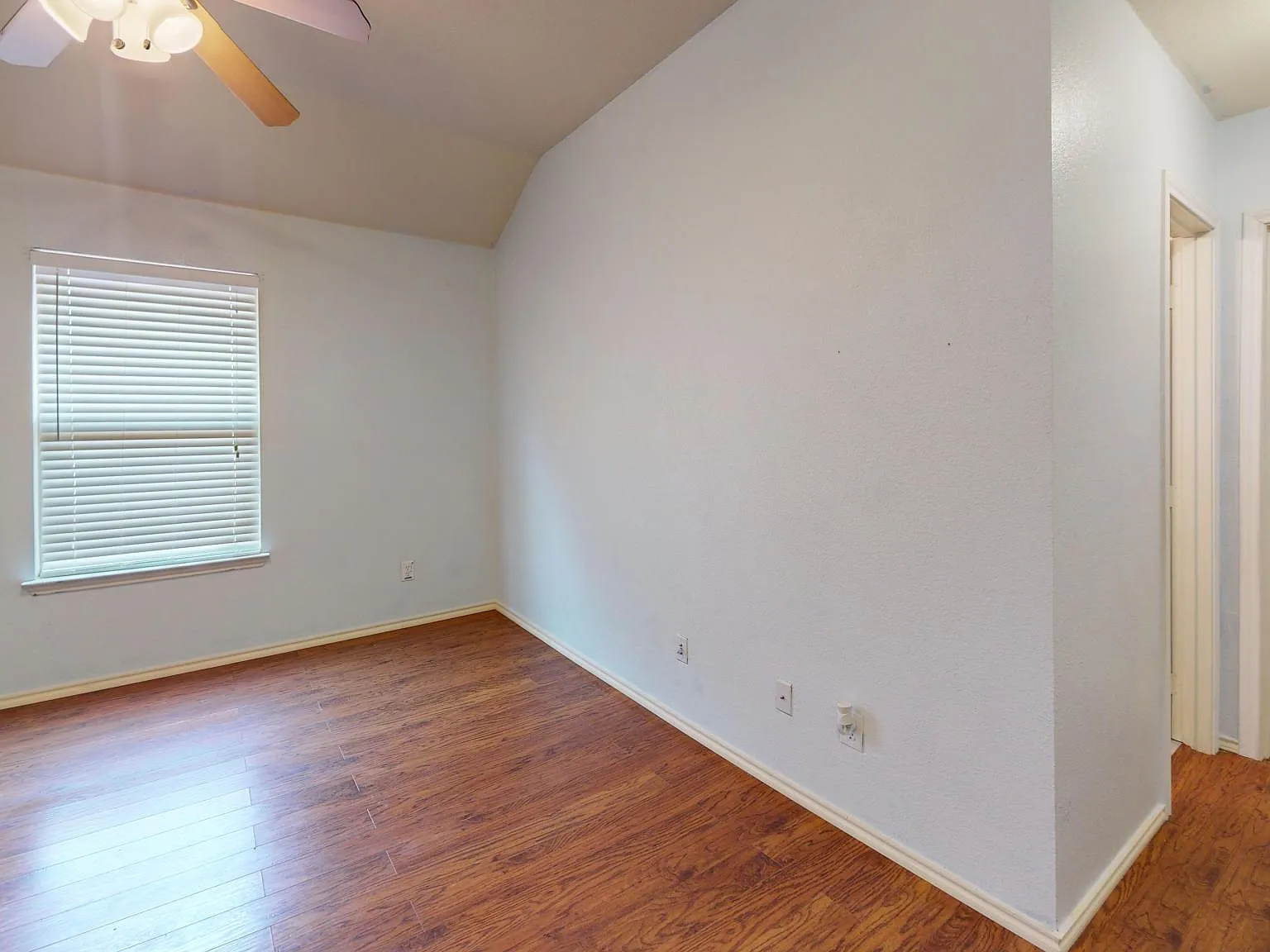 3 bed, 1737 sqft, $1,850 — Photo 3
