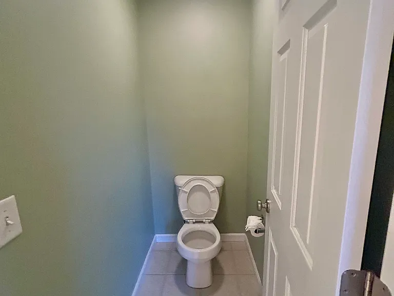 1040 Gleason Dr — Photo 16
