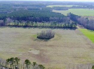 4 Fletcher Rd, Mappsville, VA 23407