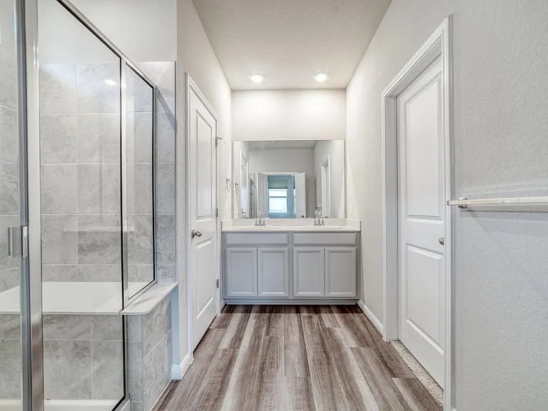 101 Red Cedar Ct — Photo 4