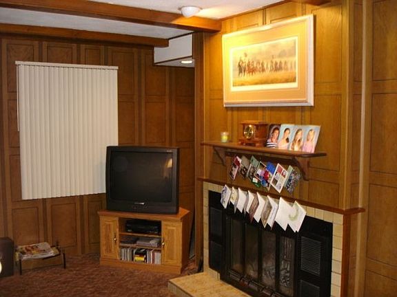 Family room & Fireplace