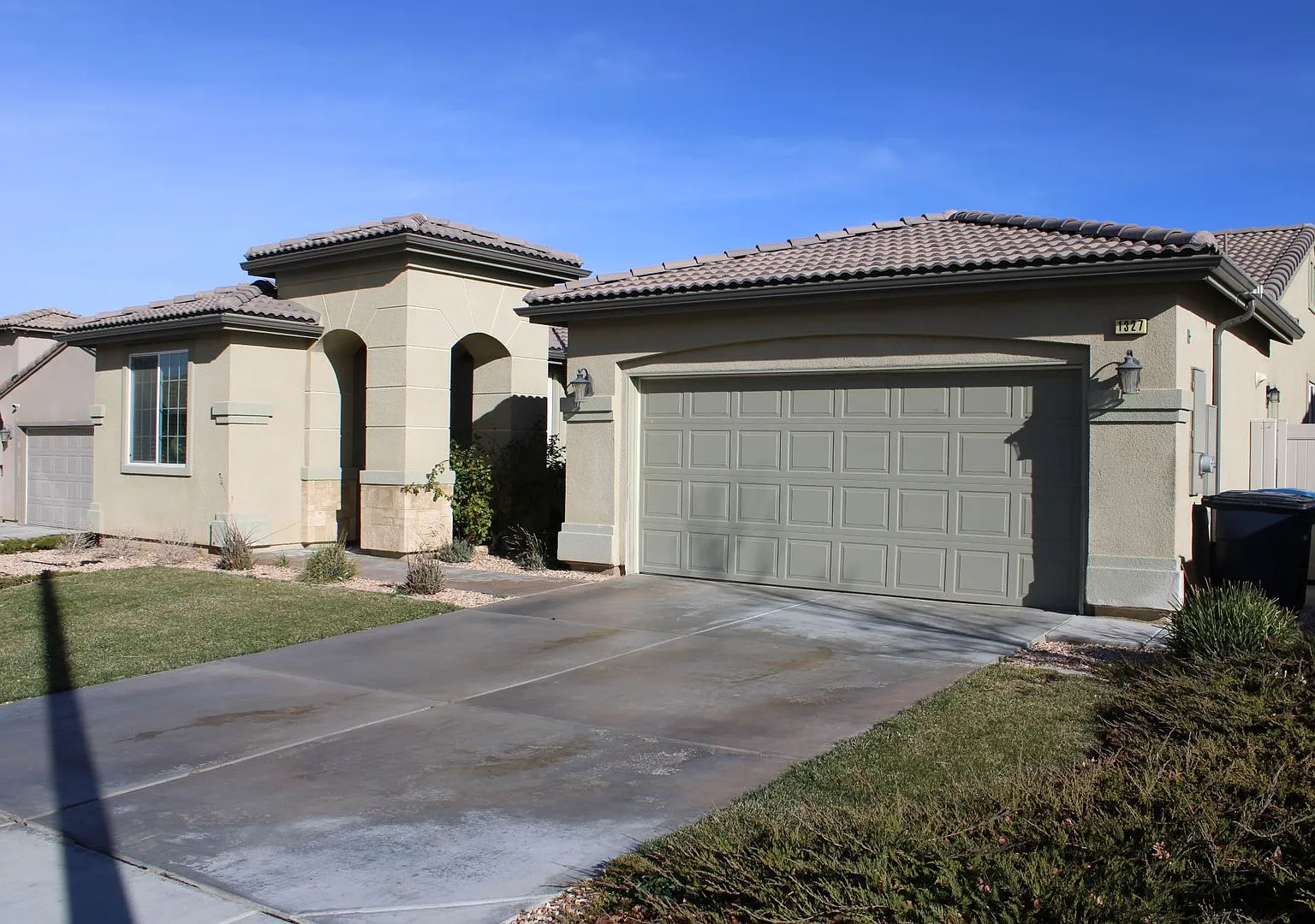 Furnished 2 bedroom in Tehachapi — Photo 1