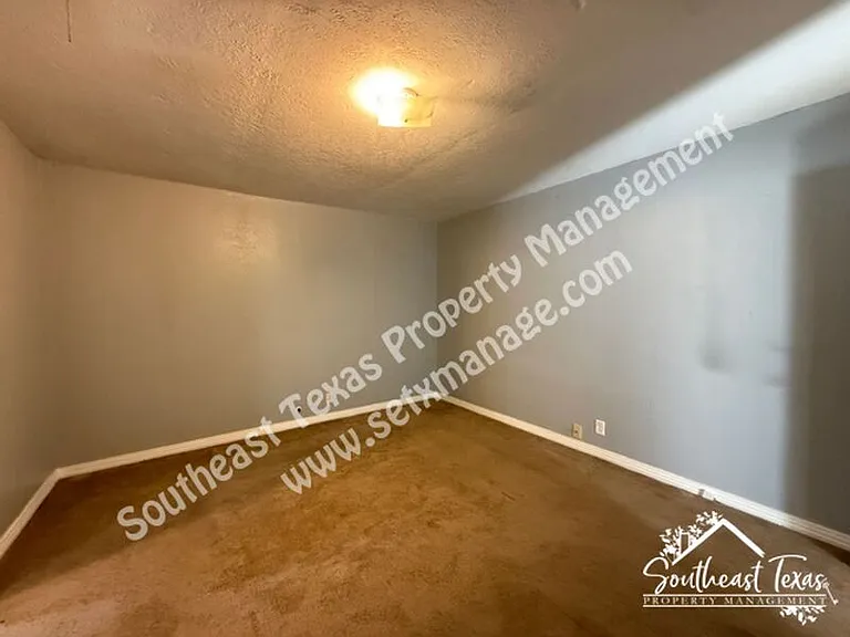 4455 S 5th St — Photo 6
