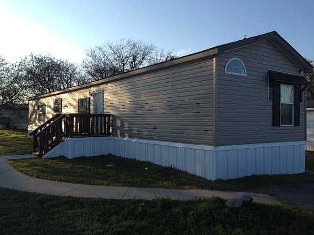 1st image of 105 Langham Dr