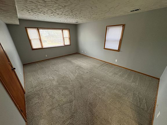 4th image of 2335 B St #4