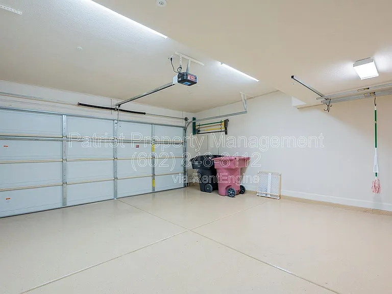 10640 E Vogel Ave — Photo 38