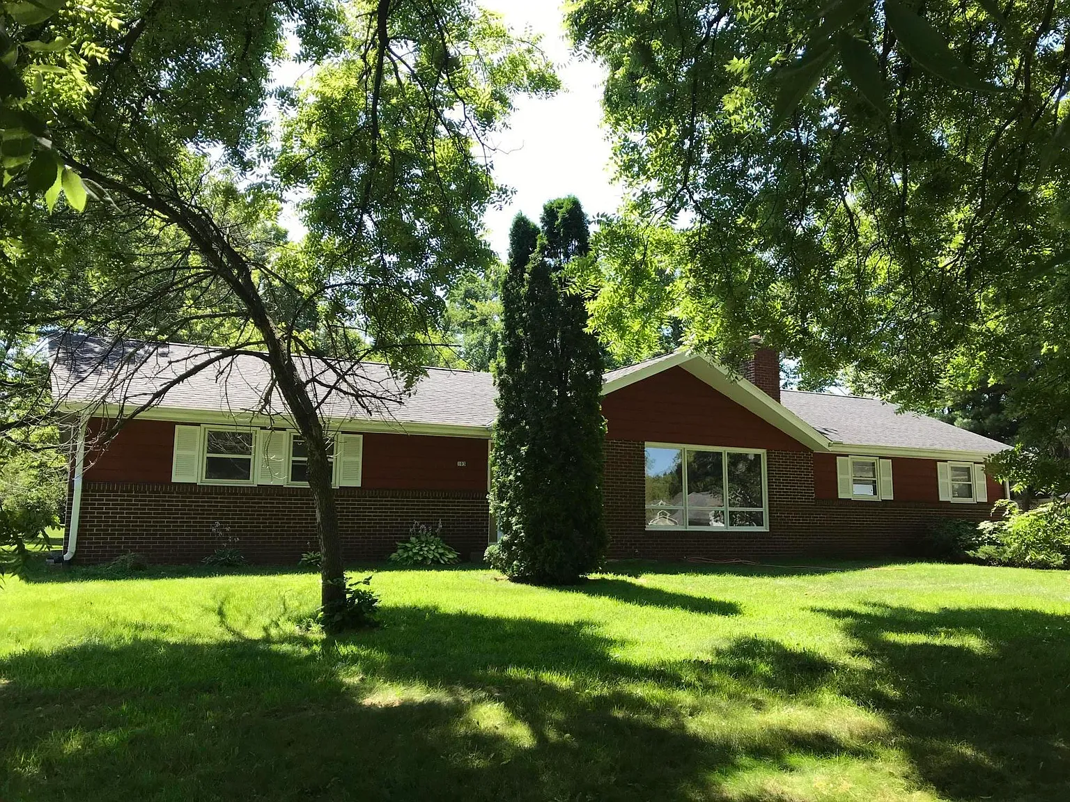 103 W Wisconsin St photo 1