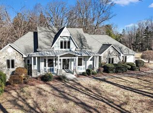 208 Meadow Run Dr, Chapel Hill, NC 27517
