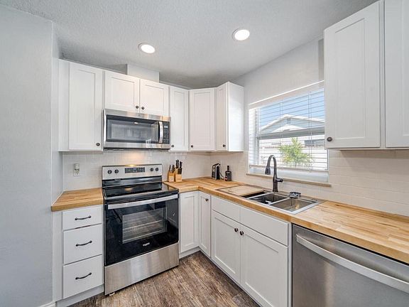 5th image of 6025A 94th Ave N
