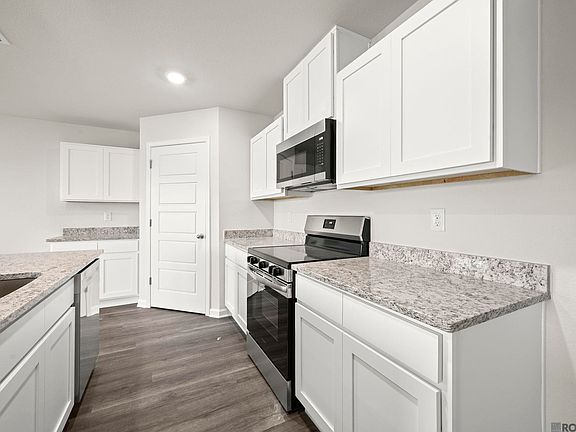 3rd image of 24782 Berry Ridge Ln