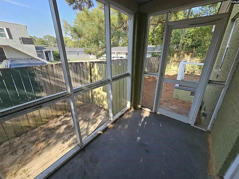 802 S Kilbourne Rd — Photo 15
