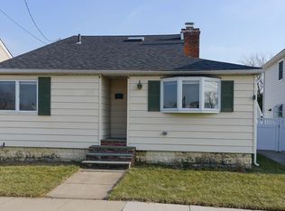 50 East Blvd, East Rockaway, NY 11518