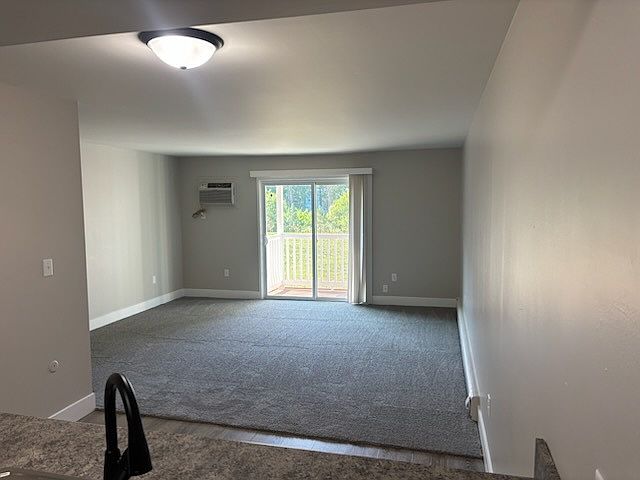 1st image of 692 44th St SE