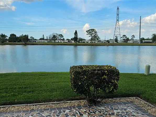 3585 93rd Ave N, Pinellas Park, FL 33782