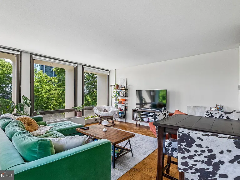200 Locust St #3DN — Photo 2