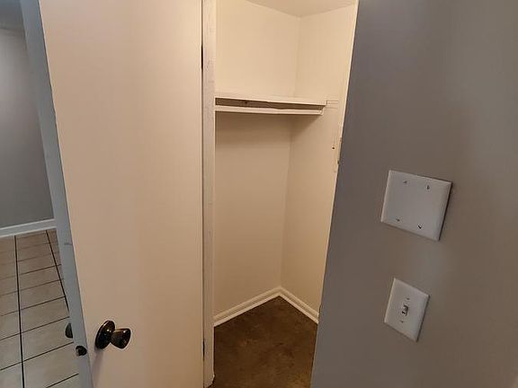 3rd image of 507 Lincoln Ave #103