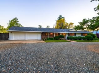 16111 Plateau Cir, Redding, CA 96001