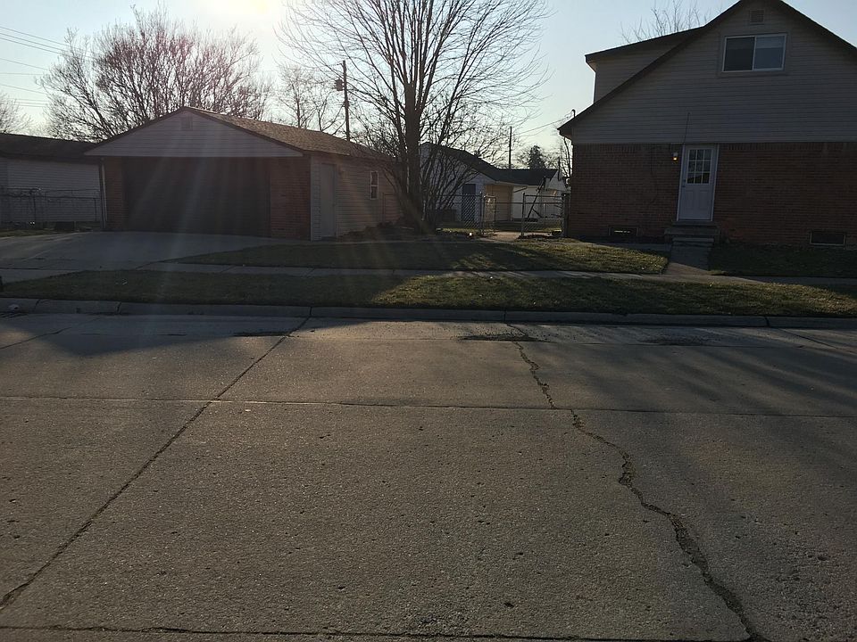 2nd image of 14401 Stoeflet St