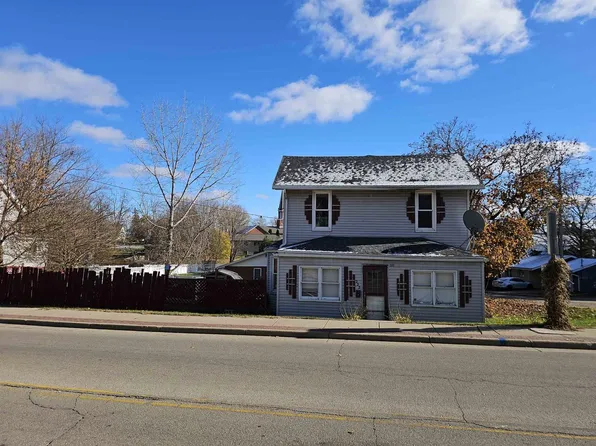 225 North Water Street, Platteville, WI 53818