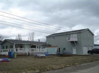1506 3rd St W, Roundup, MT 59072