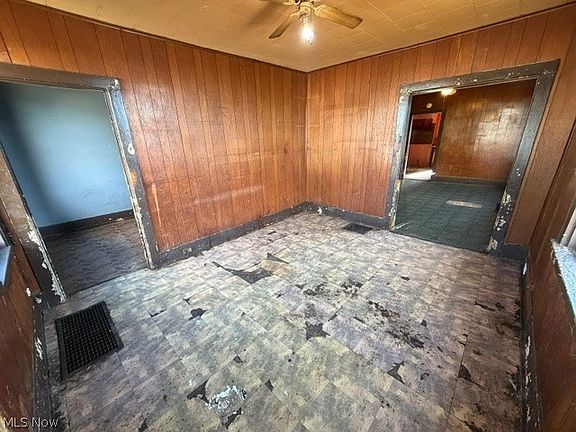 3rd image of 1616 Prospect St
