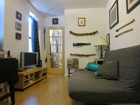 Rented by Citi Habitats | media 9