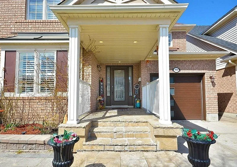 3 bed, $3,200 — Photo 3